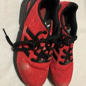 I am selling Adidas shoes